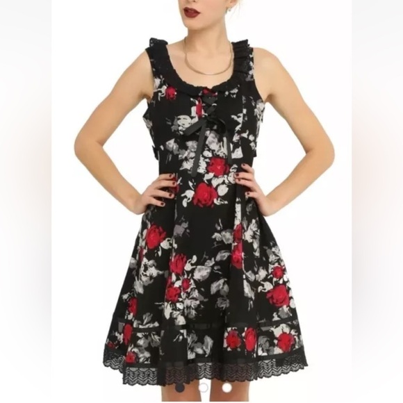 Hot Topic Dresses & Skirts - Hot Topic‎ Retro Red and Black Floral Dress Women's Size Small (810)